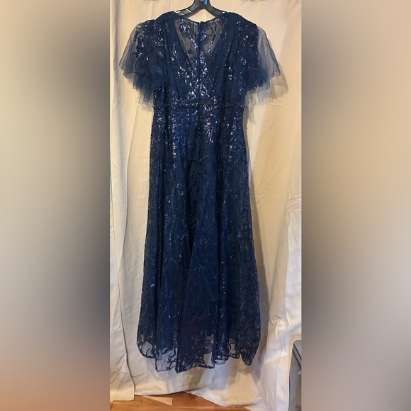 Mac Duggal 20469 NWT Navy High Neck Flutter Sleeve Embellished A-Line Gown - Picture 5 of 6